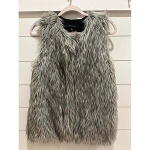 Evan-Picone Petite Faux Fur Vest Grey Black Ribbed Knit Back PL M34PX1C026